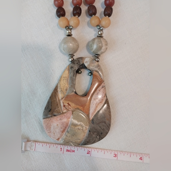 Vintage Stone and Wood Beaded Necklace Geometric Inlay Pendant Neutral Colors - Picture 12 of 16